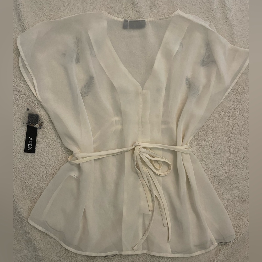 Apt.‎ 9 Tie Waist Sheer Ivory Short Sleeve Blouse with Silver Sequin Feathers - Picture 6 of 7